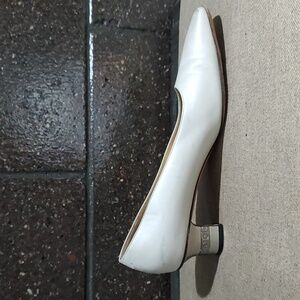SALVATORE FERRAGAMO SILVER HEELS LEATHER SIZE 7 1/2 ARCHITECTURE ART DECO